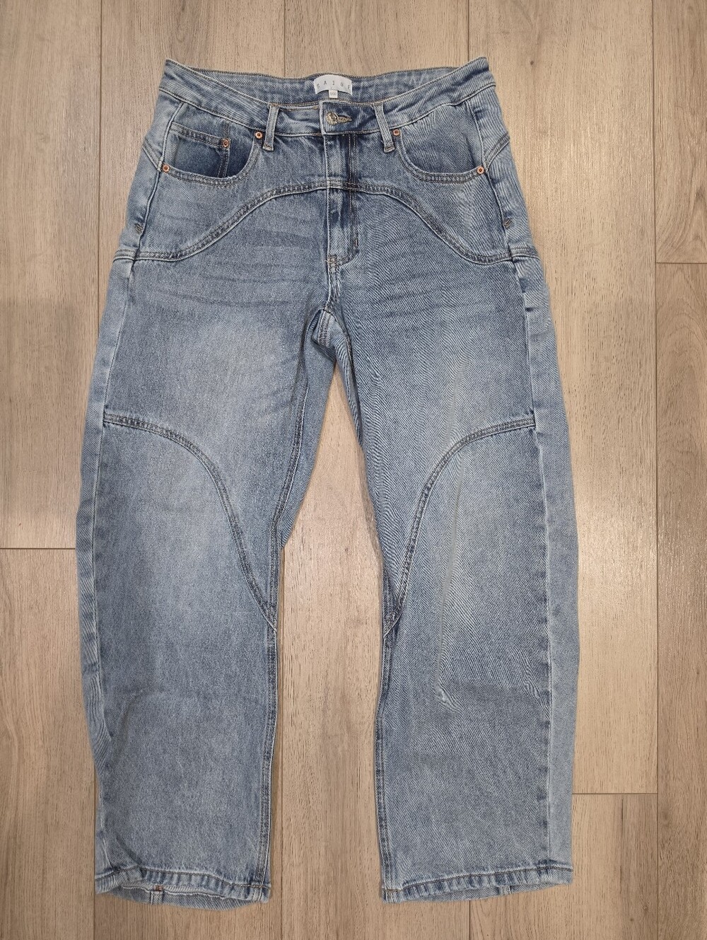 Saige Light Wash Barrel Leg Jeans 28
